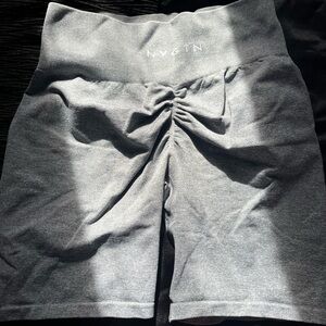 NVGTN Butt Scrunch Grey Shorts Size Medium